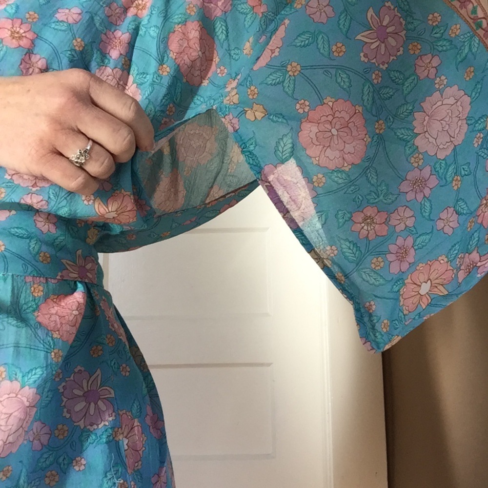 Love Story Midi Robe - Picture 11 of 12